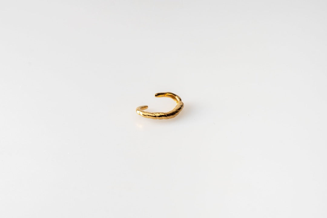 Earcuff de plata y baño de oro
