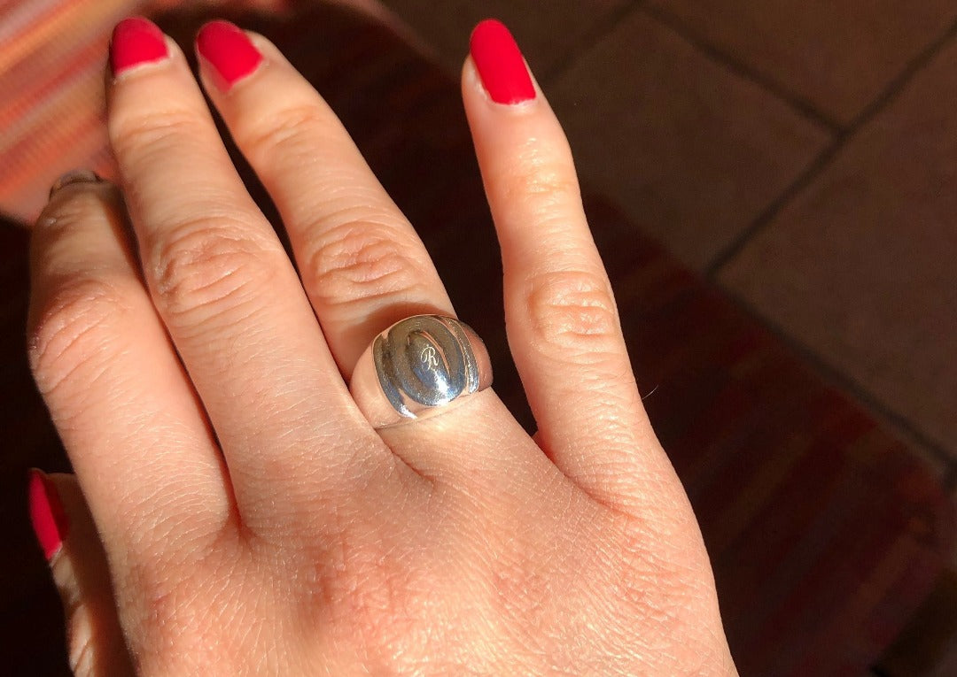 Personaliza nuestro anillo TQM con tu inicial 